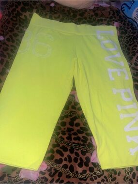 Vintage PINK Victoria's Secret 2011 neon capris